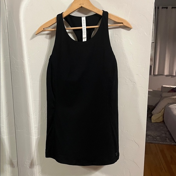 Lululemon black tank top with built in sports bra - Picture 3 of 5